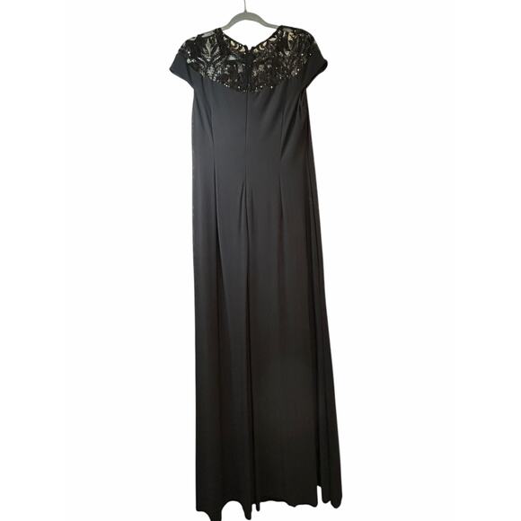 Adrianna Papell Black Gown with Lace Embellishment - Size 12 - Picture 5 of 16